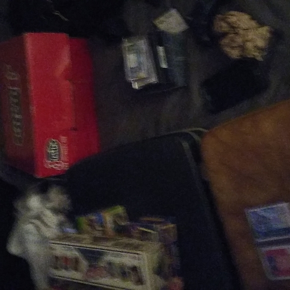 Hobby Box!! Random/price drop!!! Tier 3 - Picture 3 of 9